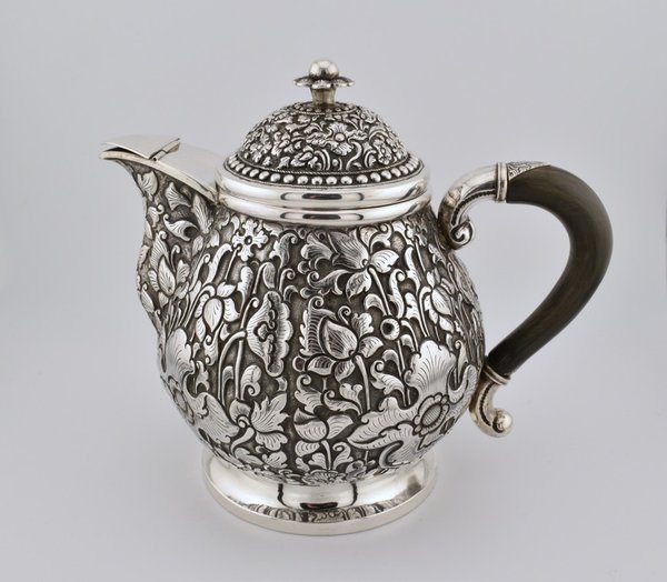Antieke koffiepot, zilver, Djokja, India, 19e eeuw.
